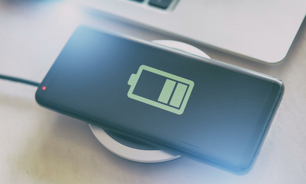 Названа главная ошибка при зарядке смартфона